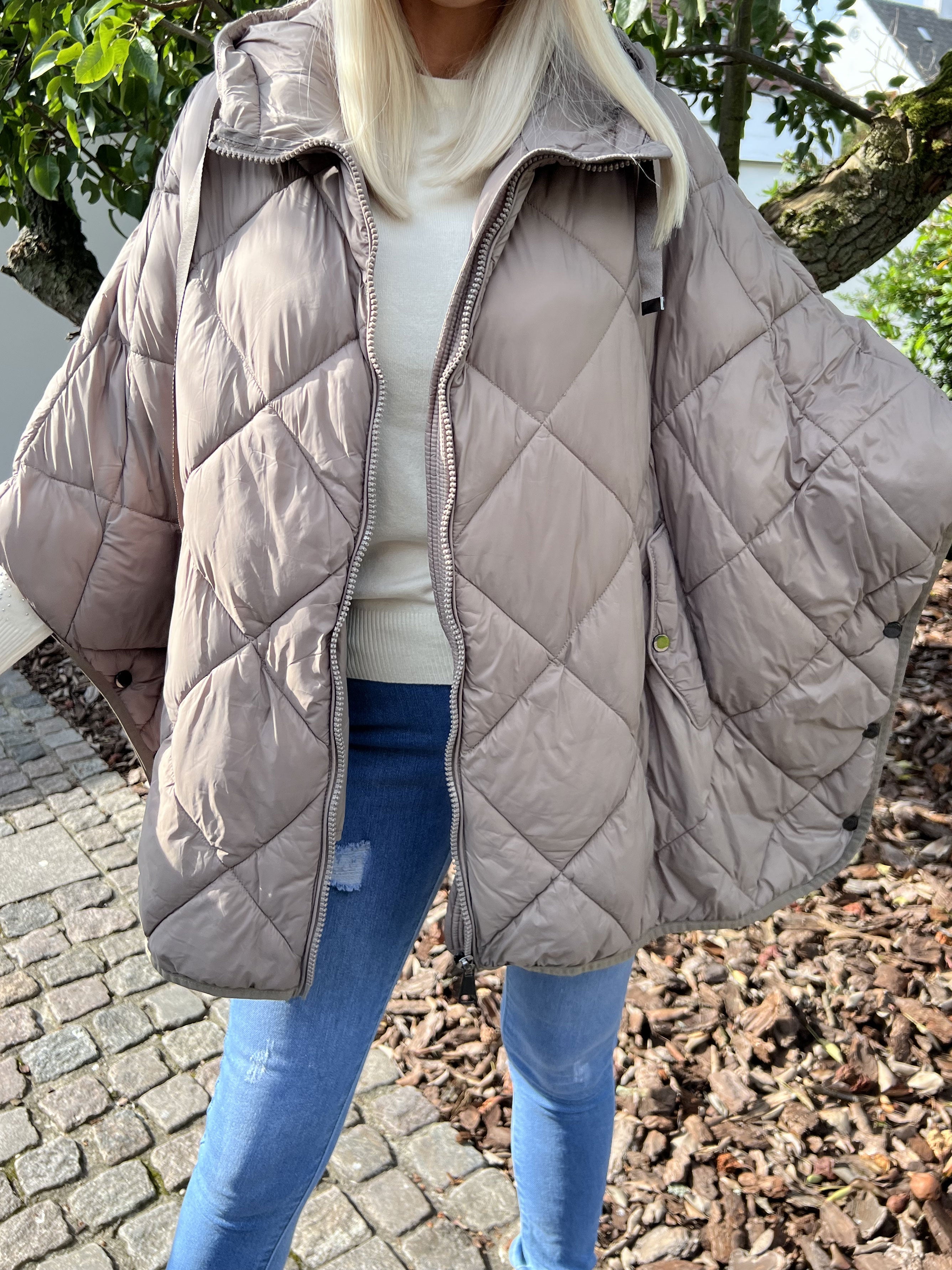 Floriza - Kort dunjacka i oversized passform